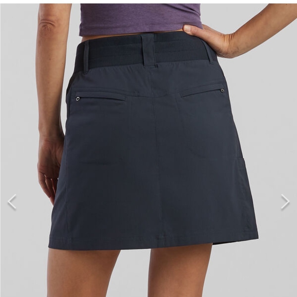 TITLE NINE CLAMBER SKORT SIZE 2 - Picture 2 of 8